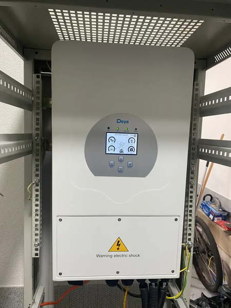 Комплект безперебійного живлення Гібридний інвертор Deye SUN-5K-SG05LP1-EU 5kW + Deye SE-G5.1Pro-B SUN5KSG03LP1EU5kSEG51 фото