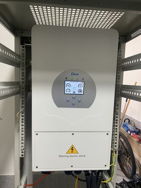 Гібридний інвертор Deye SUN-6K-SG05LP1-EU 6kW, 1Ф, 48V, 2 MPPT 1794126634 фото