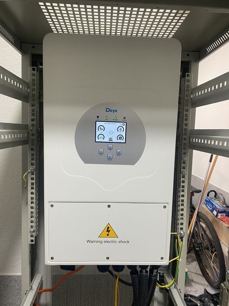 Гибридный инвертор Deye SUN-5K-SG05LP1-EU 5kW, 1Ф, 48V, 2 MPPT 5KSG05LP1 фото